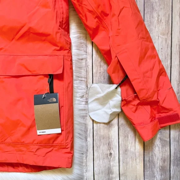 The North Face Men’s Clement TriClimate 3 In 1 Jacket In Flare - Picture 6 of 14